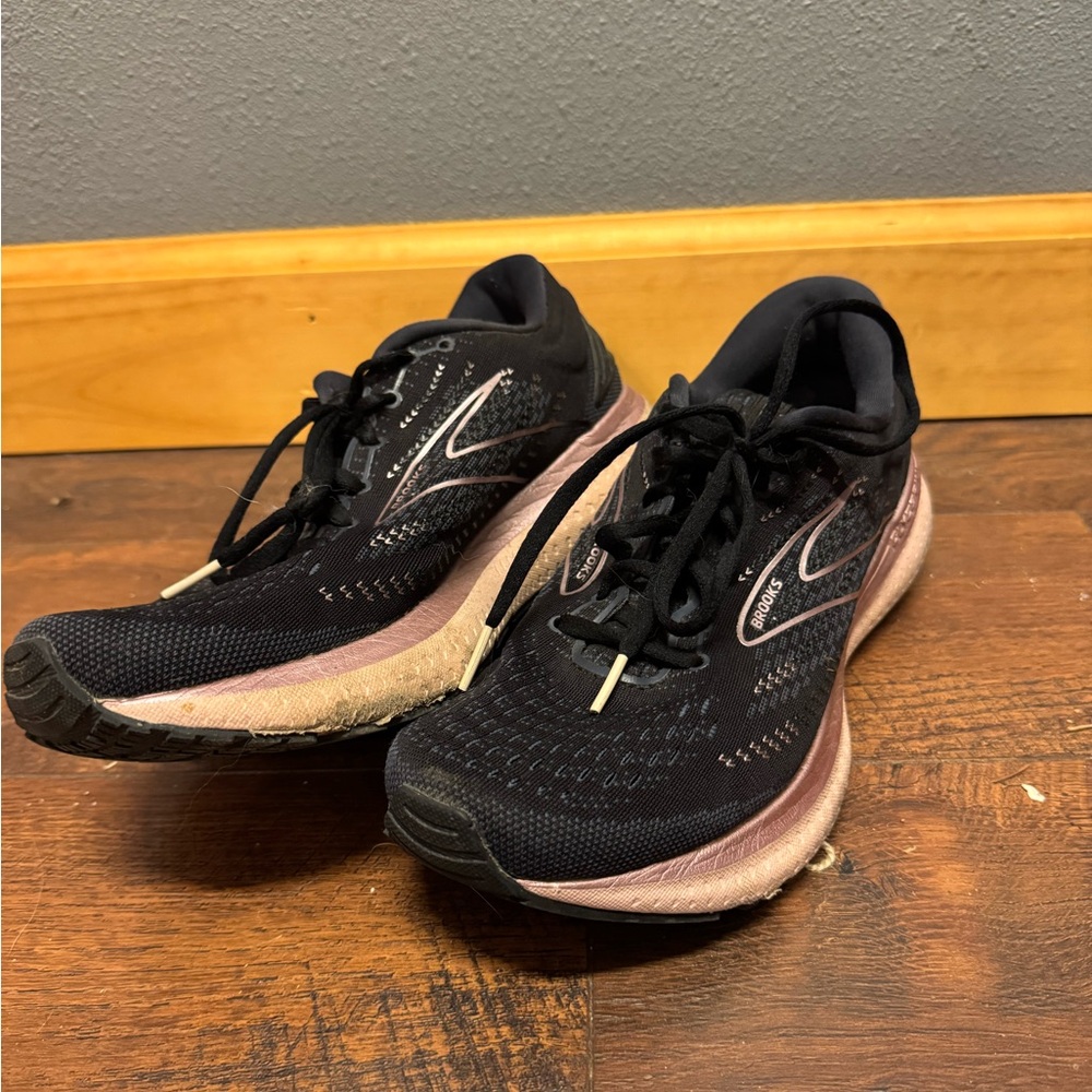 Brooks Black and Pink Athletic Shoes with Cushioned Midsole
